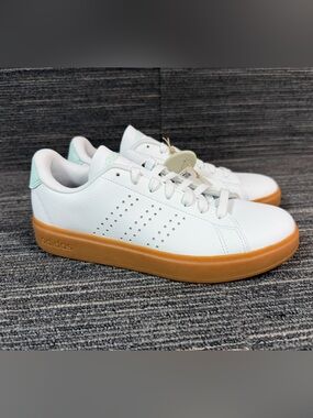 adidas Advantage 2.0 Cloud White/Mint/Gum Outsole Women’s 8 NWOB